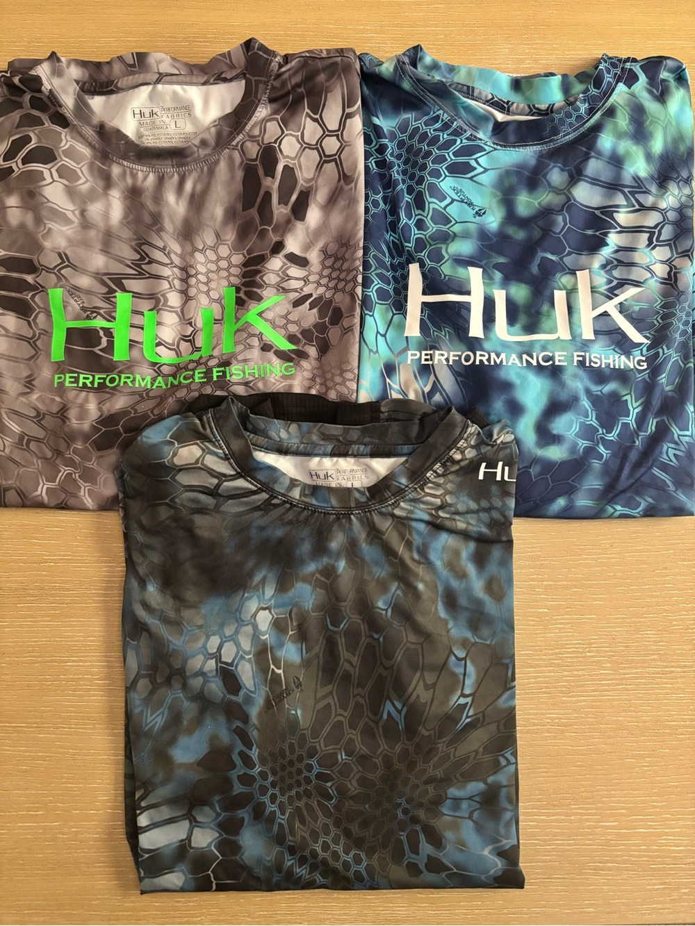 Huk Men’s Short Sleeve Performance Fishing Tee - Blue, Gray, Black